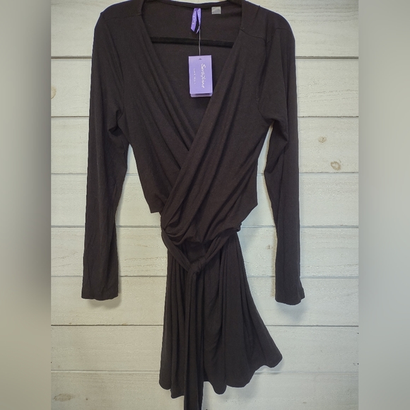 Seraphine maternity/nursing wrap dress NWT - Picture 3 of 12